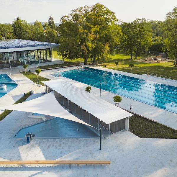 Kombiniertes Hallen- und Freibad „Schwimmwerk“ in Memmingen